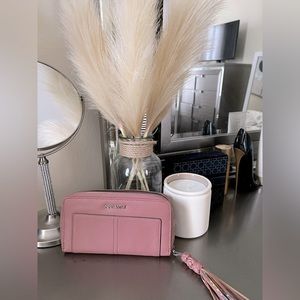 Wristlet - Pink